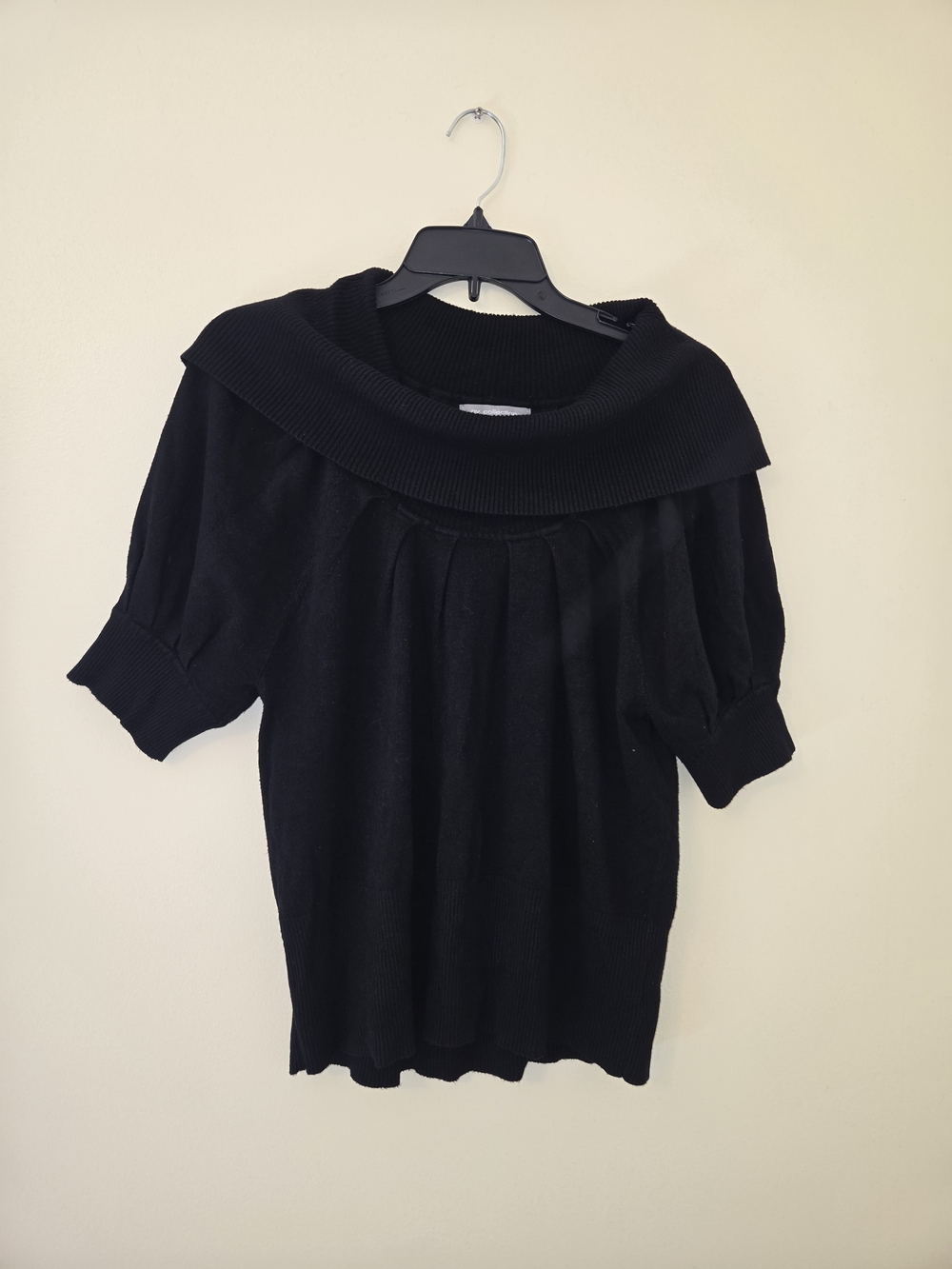 NY Collection Black Fold-Over Collar Short-Sleeve Knit Sweater
